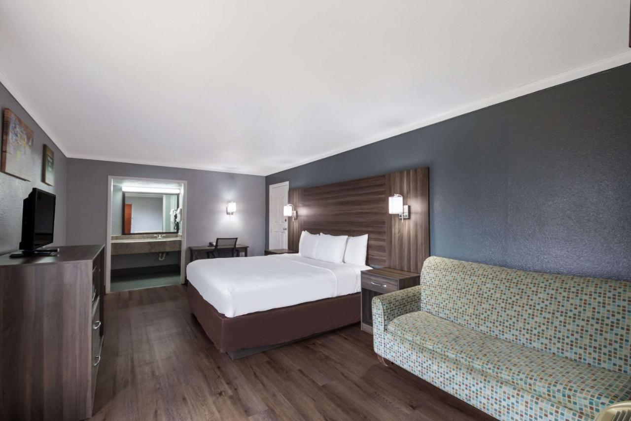 Econo Lodge Near The Domain - The Arboretum Austin Dış mekan fotoğraf